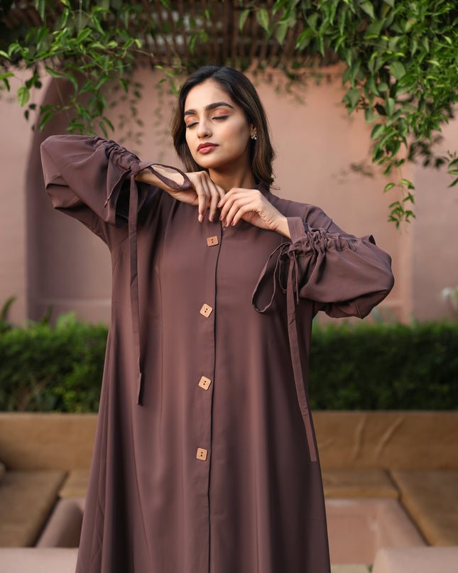Tied Grace Wooden Buttoned Abaya