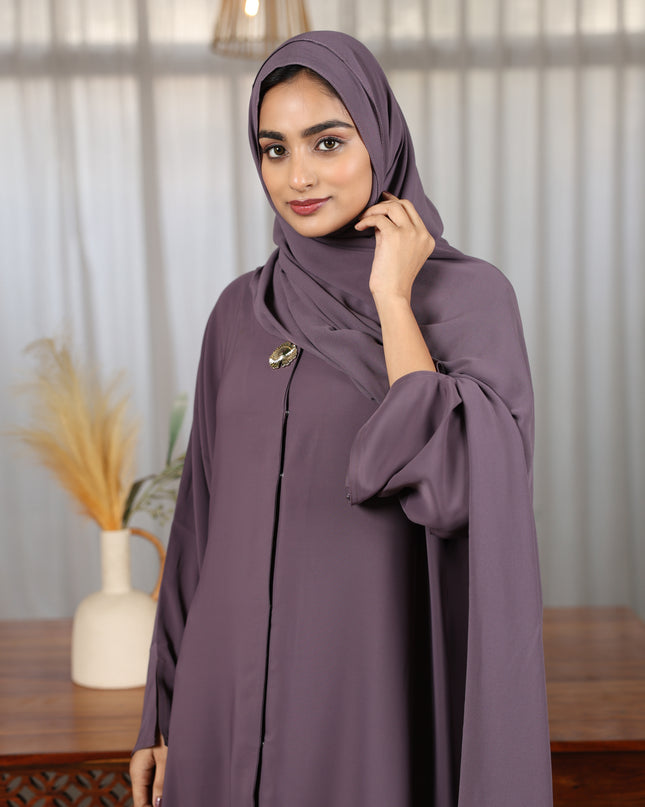 Plush Abaya With Gleaming Brooch