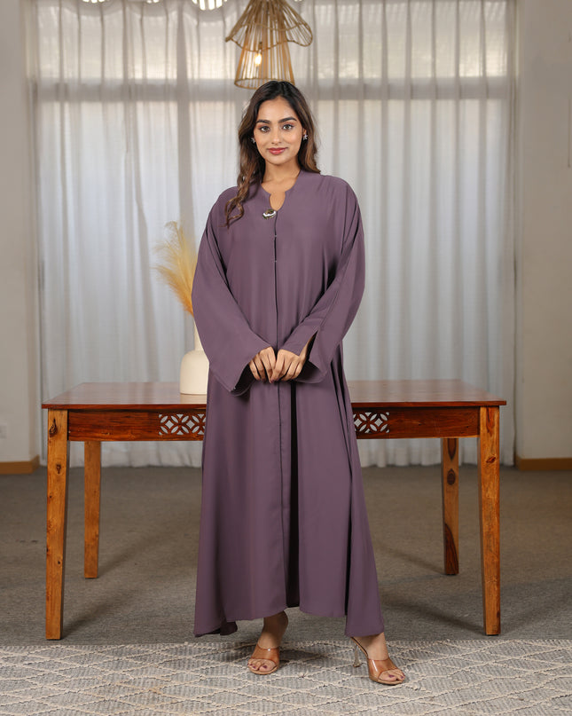 Plush Abaya With Gleaming Brooch