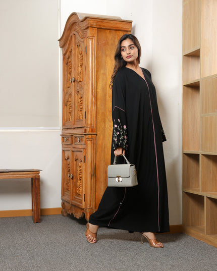 Pink-Trimmed Handwork Kaftan Abaya
