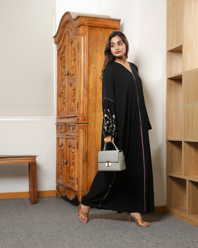 Pink-Trimmed Handwork Kaftan Abaya
