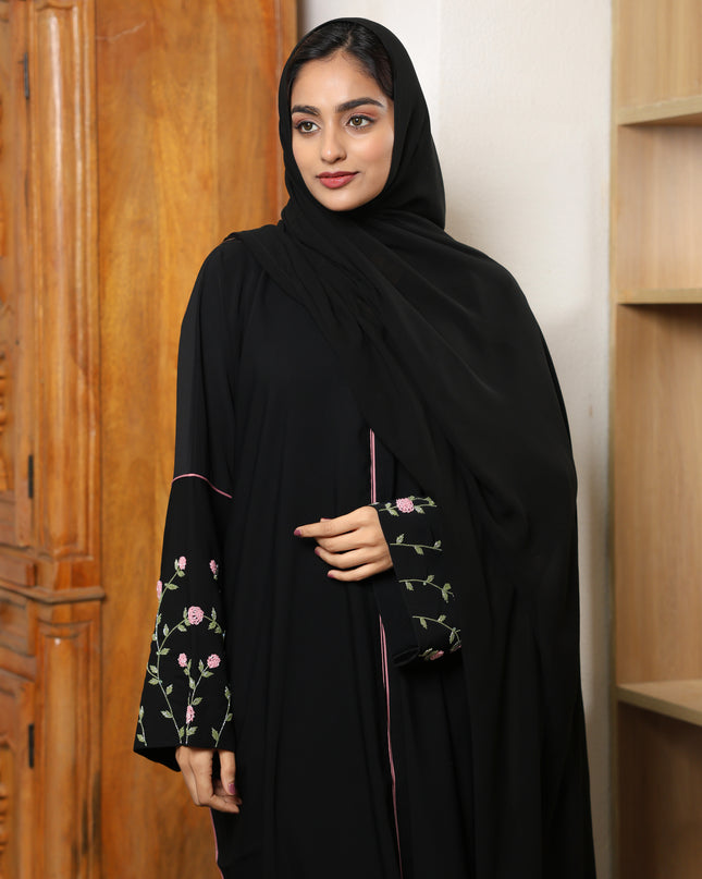 Pink-Trimmed Handwork Kaftan Abaya