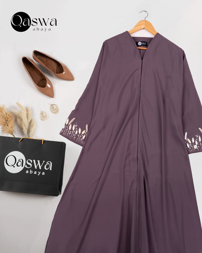 Luminous Handwork Sleeves Abaya