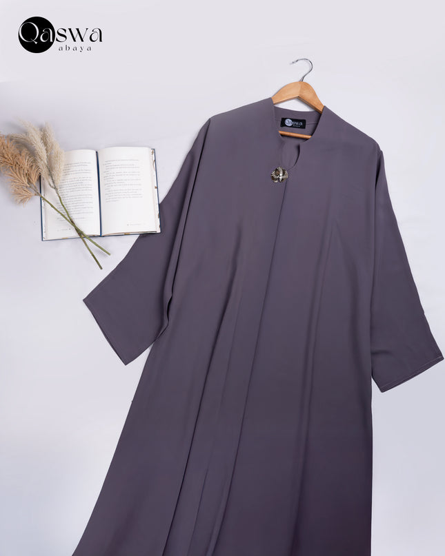 Plush Abaya With Gleaming Brooch