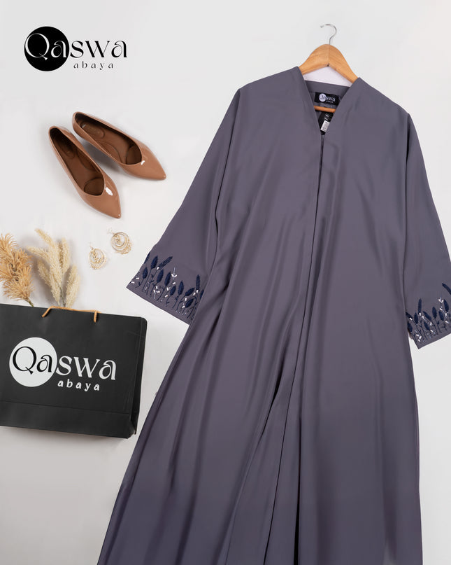 Luminous Handwork Sleeves Abaya
