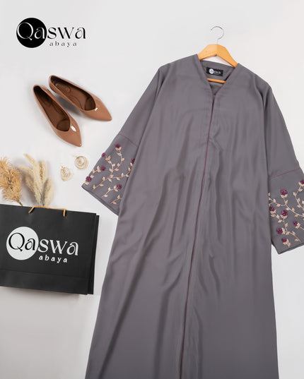 Pink-Trimmed Handwork Kaftan Abaya