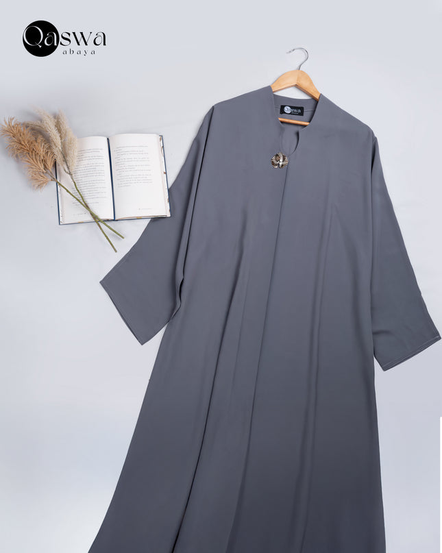 Plush Abaya With Gleaming Brooch