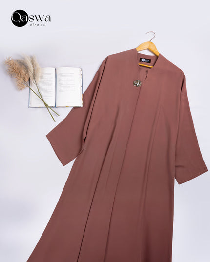 Plush Abaya With Gleaming Brooch